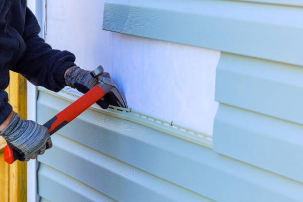 Reliable Siding Repair contractor in South Elgin, IL by Creative Siding